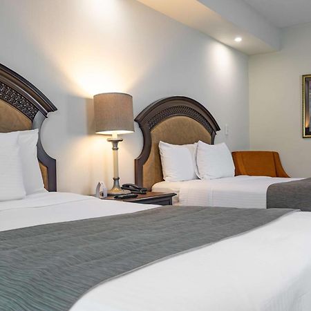 Best Western Plus Monterrey Colon מראה חיצוני תמונה