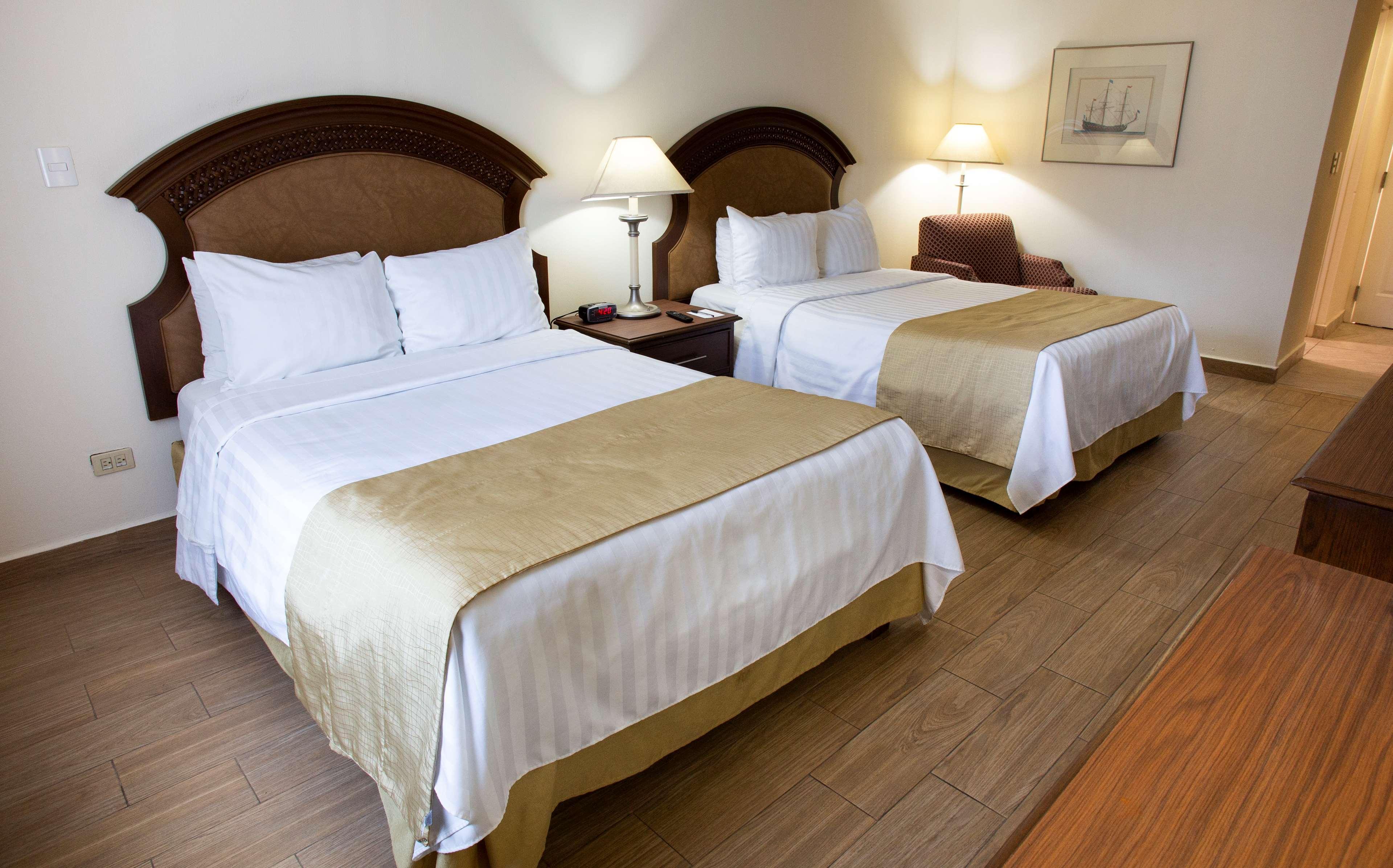 Best Western Plus Monterrey Colon מראה חיצוני תמונה