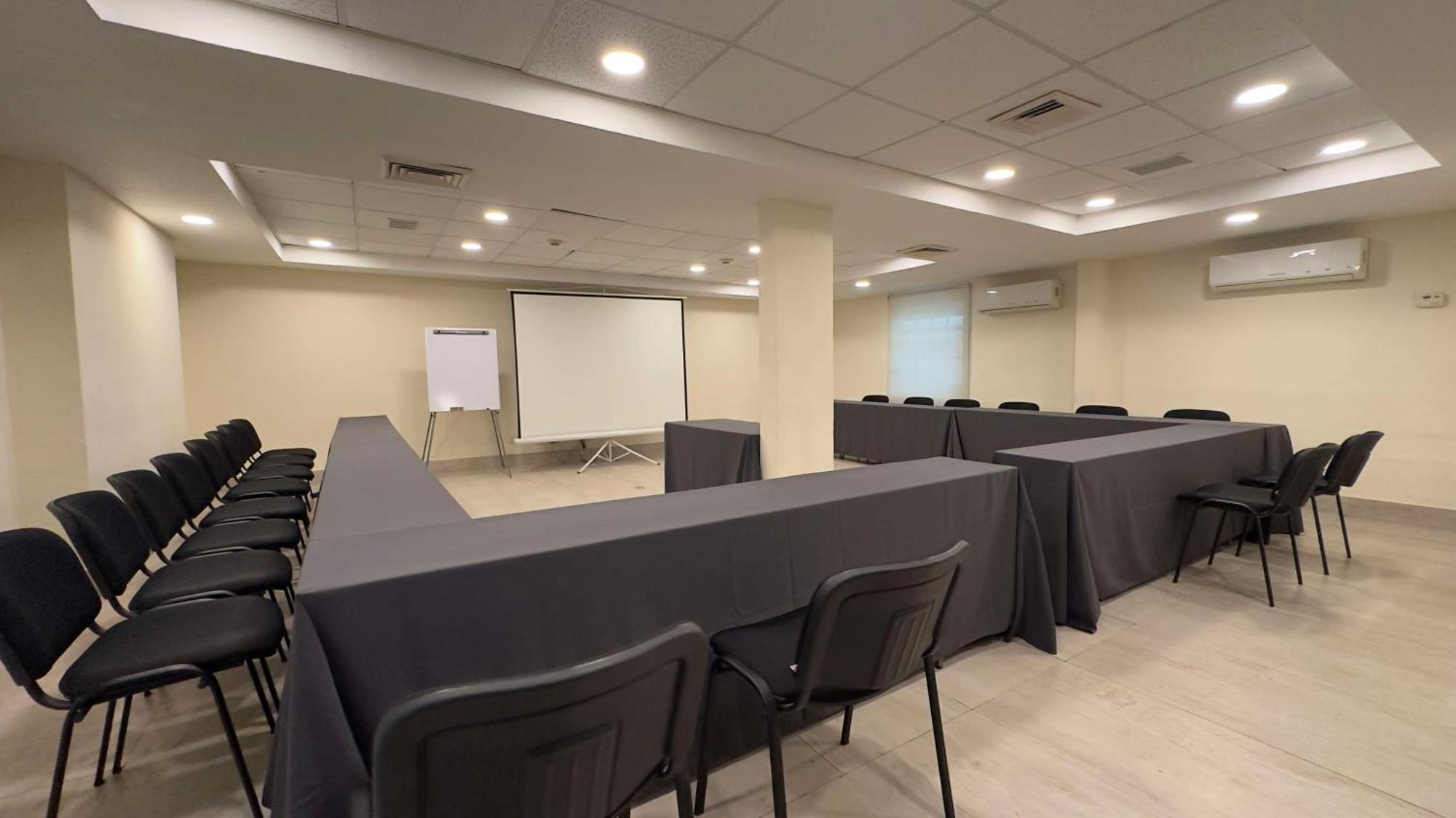 Best Western Plus Monterrey Colon מראה חיצוני תמונה